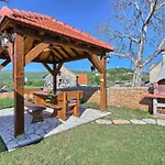 Casa di campagna Dalmatia Stone House - Heated Pool Biorine