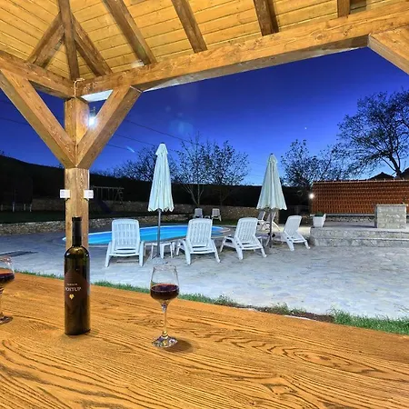 Dalmatia Stone House - Heated Pool