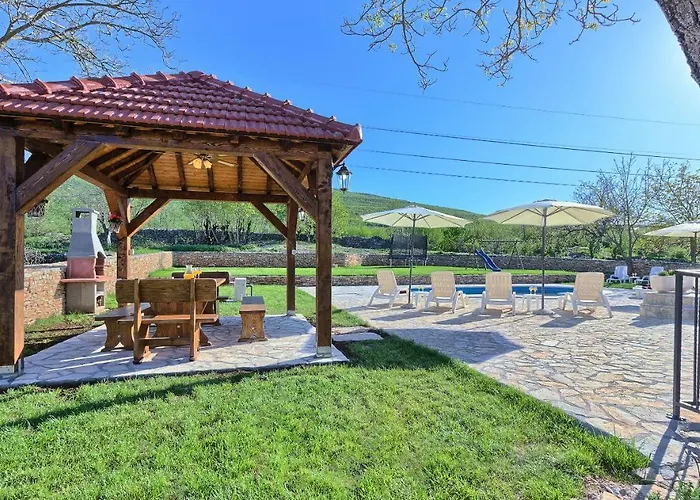 Dalmatia Stone House - Heated Pool