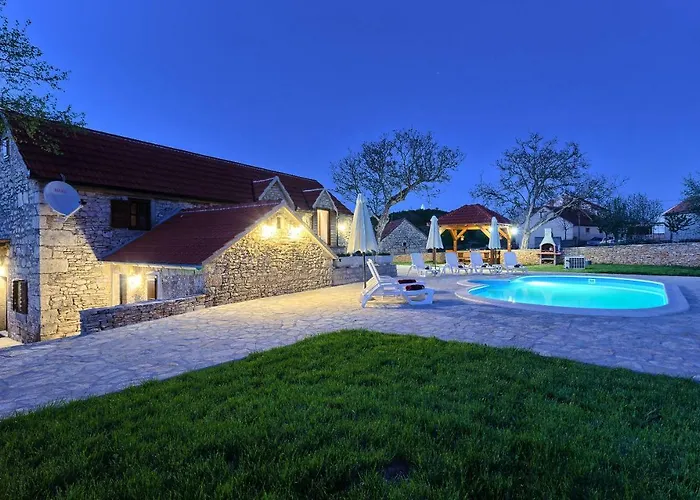 Dalmatia Stone House - Heated Pool *