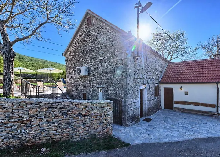 Dalmatia Stone House - Heated Pool Séjour à la campagne Biorine