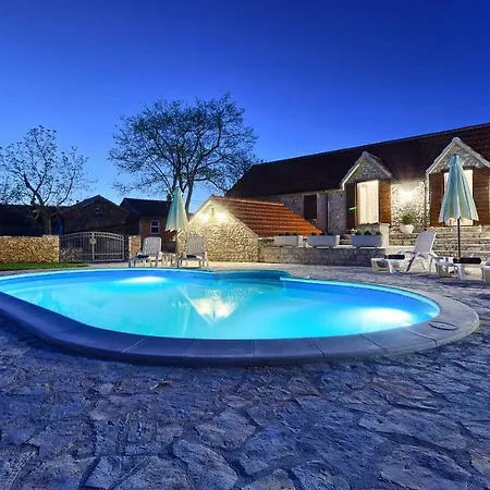 Dalmatia Stone House - Heated Pool Landhaus