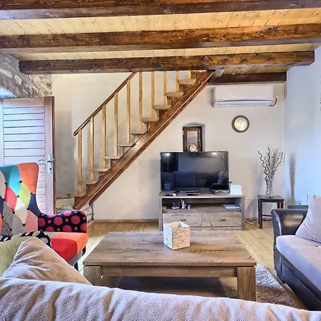 Dalmatia Stone House - Heated Pool Country house *