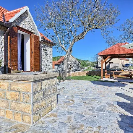 Dalmatia Stone House - Heated Pool Country house *