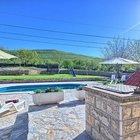 Dalmatia Stone House - Heated Pool Country house *