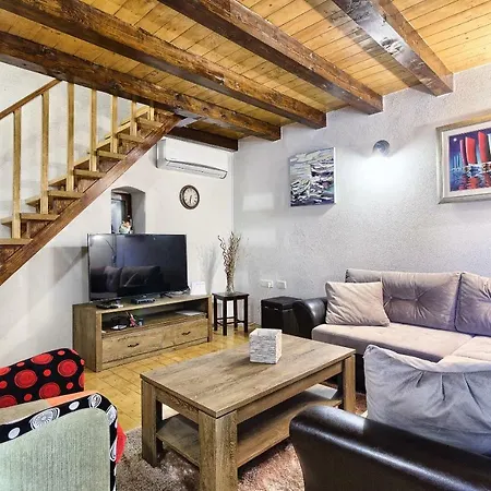 Country house Dalmatia Stone House - Heated Pool *