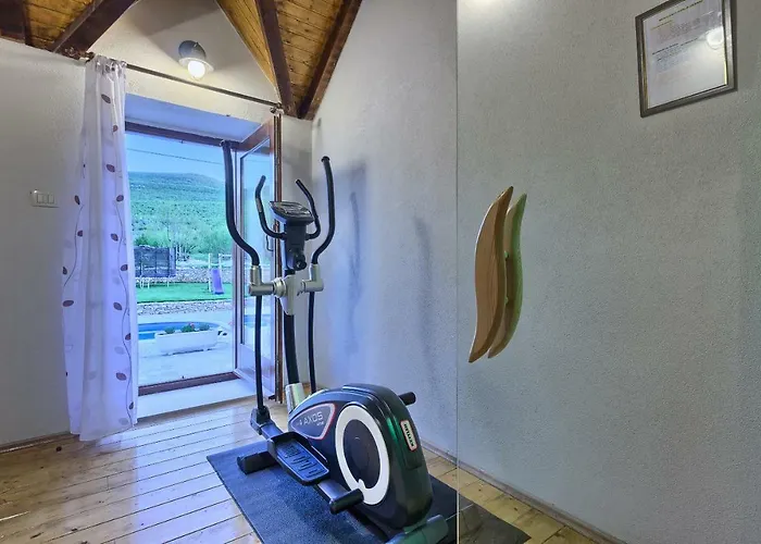 Dalmatia Stone House - Heated Pool *