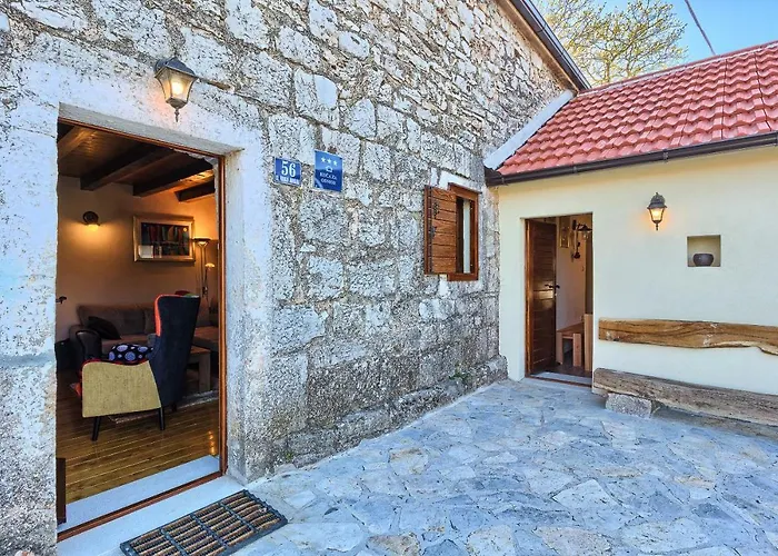 Dalmatia Stone House - Heated Pool *